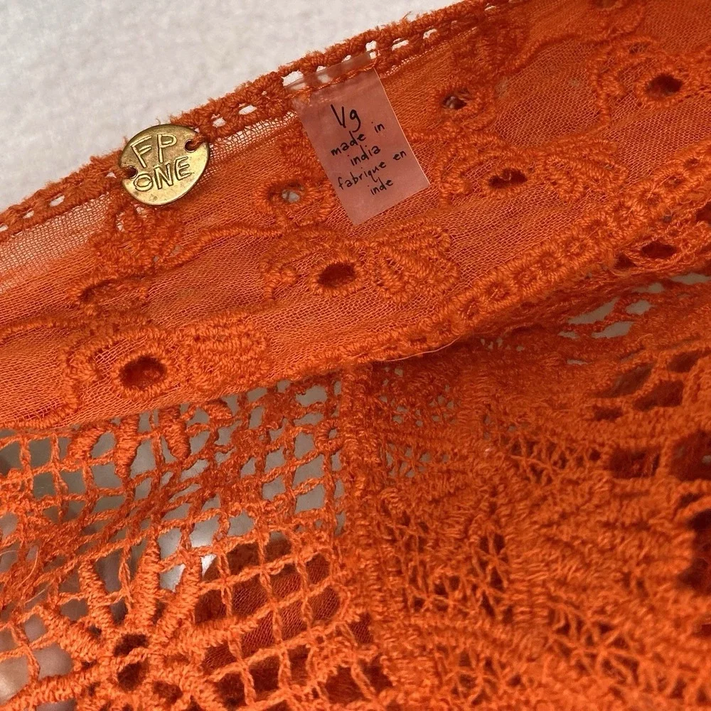 Free People Sz Large Crop Top Crochet Boho Chic Beach Summer Coastal Dainty NWT